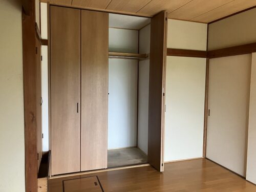 (居間)